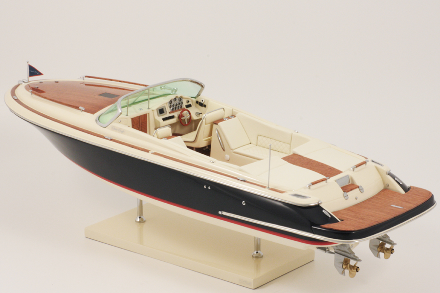 Schaalmodel Corsair 30