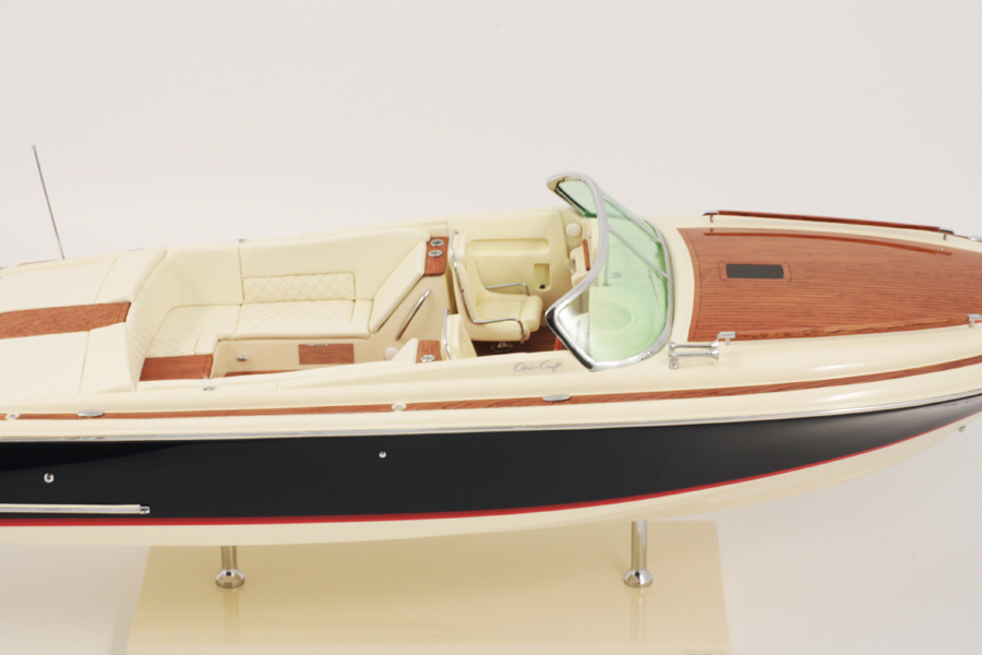 Schaalmodel Corsair 30